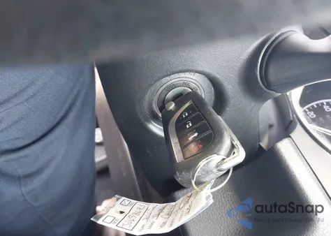 2018 Toyota Camry Le из США, поврежденный, VIN 4T1B11HK8JU658673